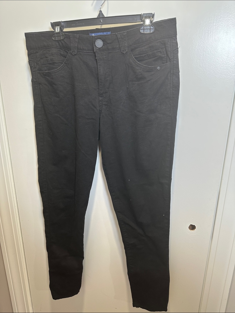 Democracy Black Skinny Jeans - Classic Slim Fit(57)